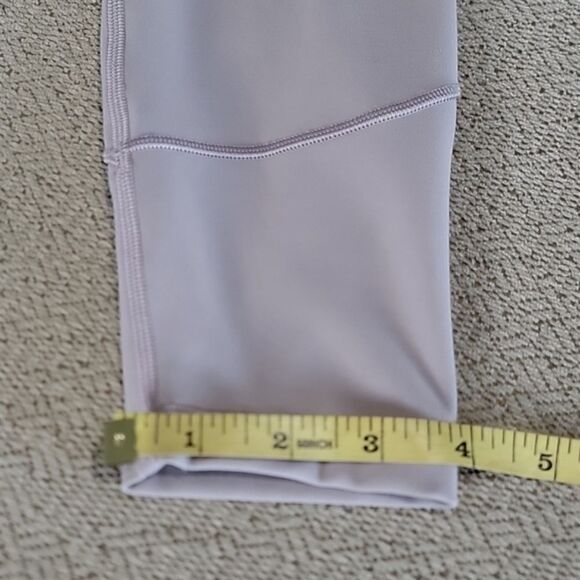 Lululemon In Movement Tight 25" Dark Chrome Legging - Size 4 - Picture 10 of 13